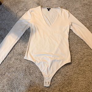 Express Cream V-Neck Long Sleeve Bodysuit